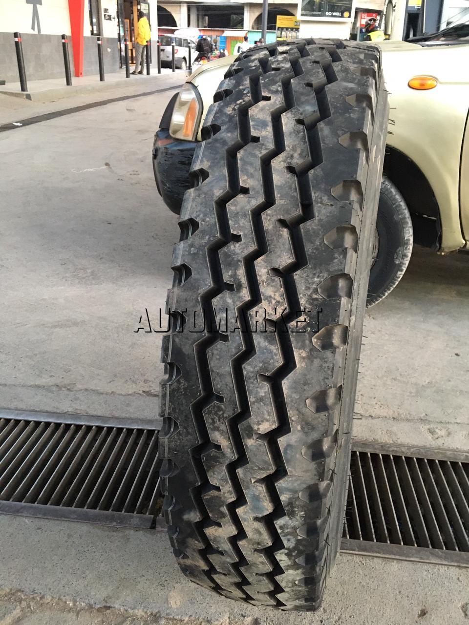 11.00R20 Roadshine Truck Tyre from China