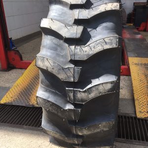 17.5L-24 MRL Industrial Tyre 14 Ply R4 – India