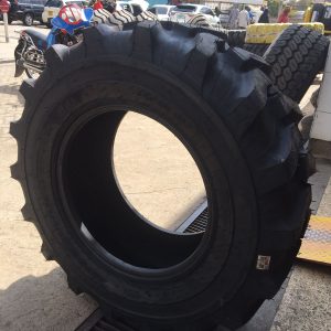 17.5L-24 MRL Industrial Tyre 14 Ply R4 – India