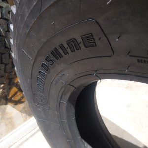 11R22.5 Roadshine Truck Tyre from China