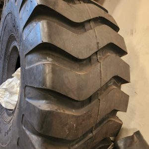 29.5-25 Roadhiker 28 Ply E3/L3 Industrial Tyre from China