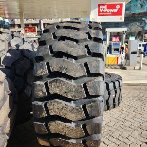 29.5R25 Roadhiker Dumax L3 Industrial Tyre from China