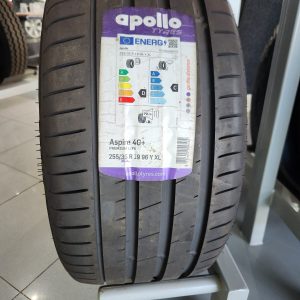 255/35R19 Apollo Passenger Car Tyre