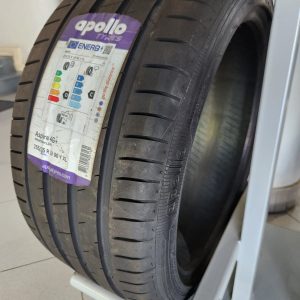255/35R19 Apollo Passenger Car Tyre