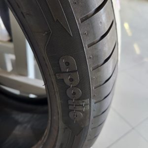 255/35R19 Apollo Passenger Car Tyre