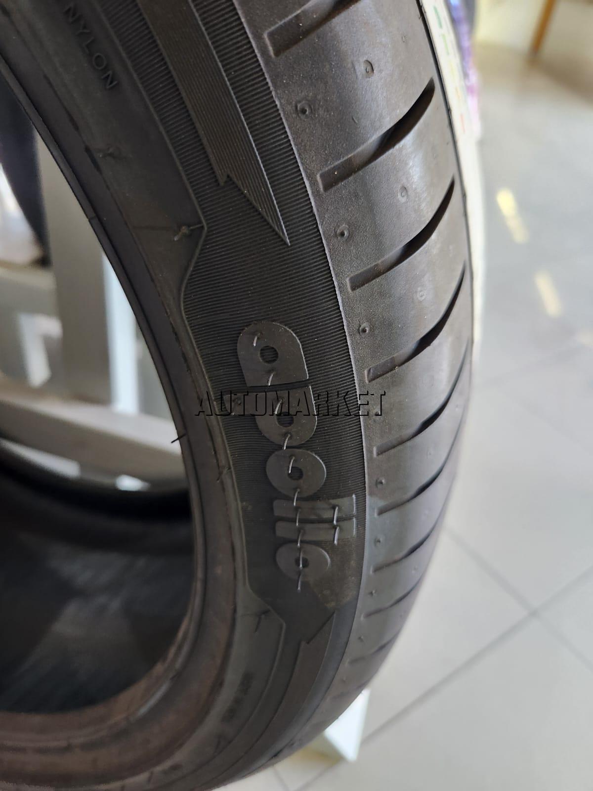 255/35R19 Apollo Passenger Car Tyre