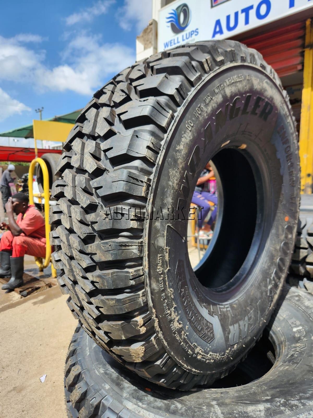 37×12.50R16.5 LT Goodyear Wrangler MT Tyre in Kenya