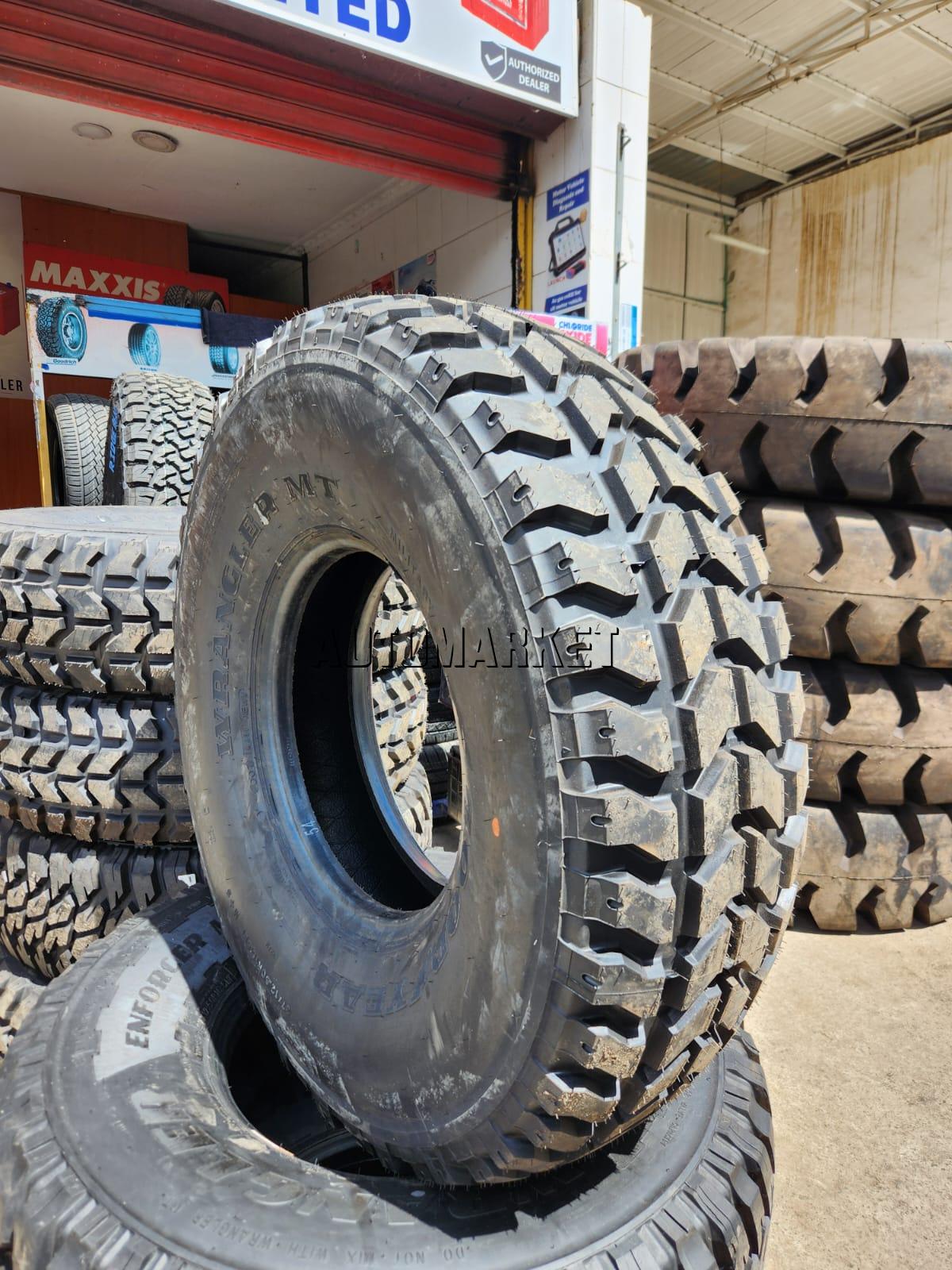 37×12.50R16.5 LT Goodyear Military OZ Tyre in Kenya