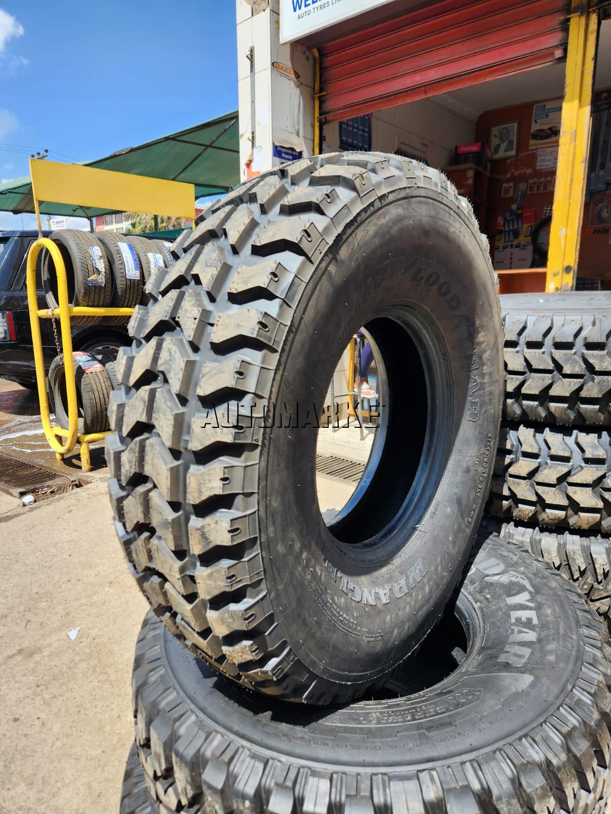 37×12.50R16.5 LT Goodyear Military OZ Tyre in Kenya