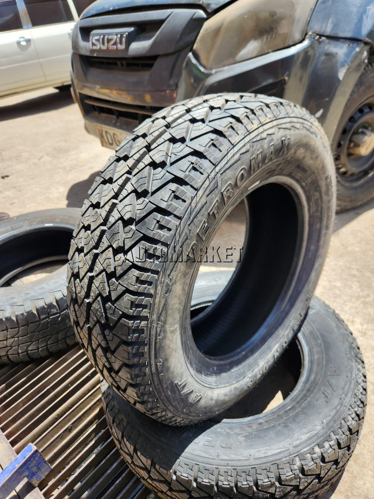 205/70R15 Petromax Passenger Tyre from China
