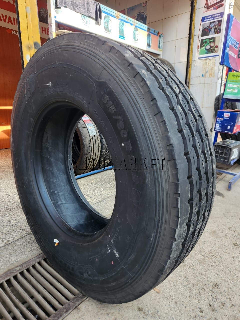 315/80R22.5 Michelin Truck Tyre in Kenya