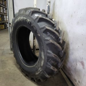 16.9R30 radial tractor tyre for rear axle agricultural use