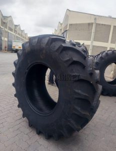23.1-30 wide farm tractor tyre with deep lug tread