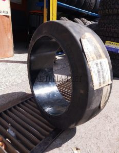 21×7×15 solid industrial tyre with smooth durable surface