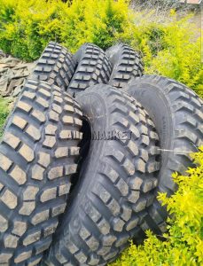 440/80R30 industrial radial OTR tyre with broad tread pattern