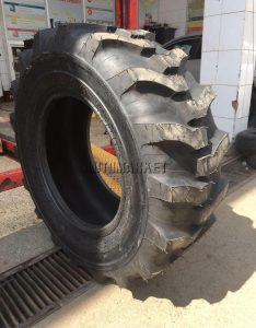 17.5L-24 industrial OTR tyre with low-profile tread design