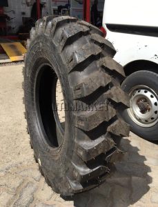10.00-20 industrial OTR tyre with reinforced tread pattern