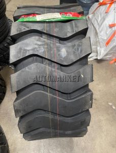 Heavy-duty 20.5/70-16 industrial tyre designed for mixed surfaces