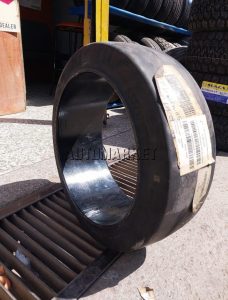 21×7×15 solid forklift tyre for heavy-duty industrial forklifts used in warehouses and ports in Kenya