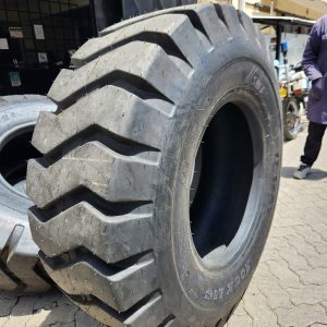 17.5-25 SWT E3/L3 Industrial Tyre 20 Ply – India