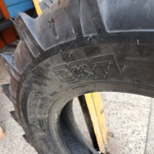 7.50-18 BKT Agricultural Tyre from India – 8 Ply Lug Pattern