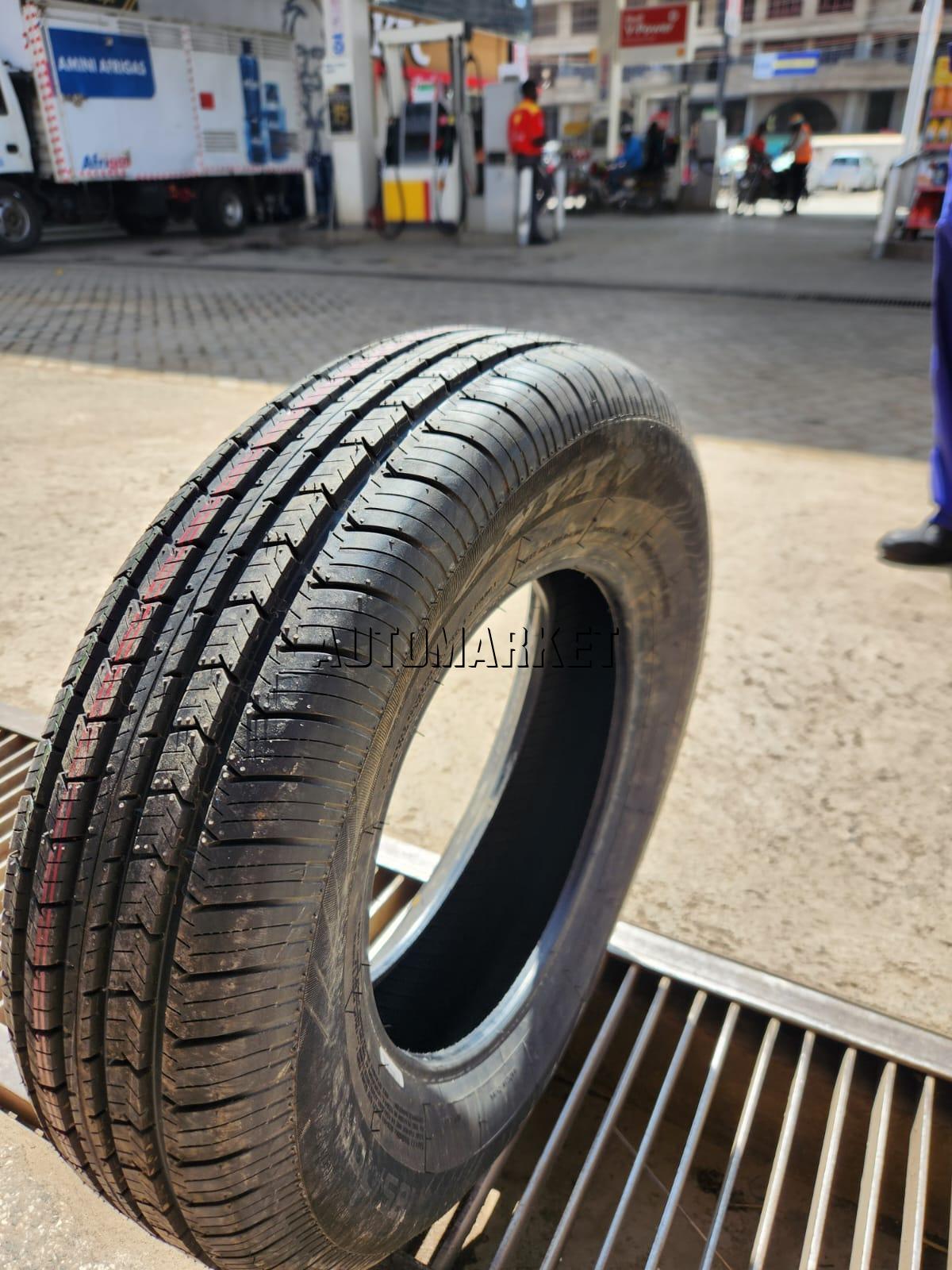 185/70R13 ONYX Passenger Tyre