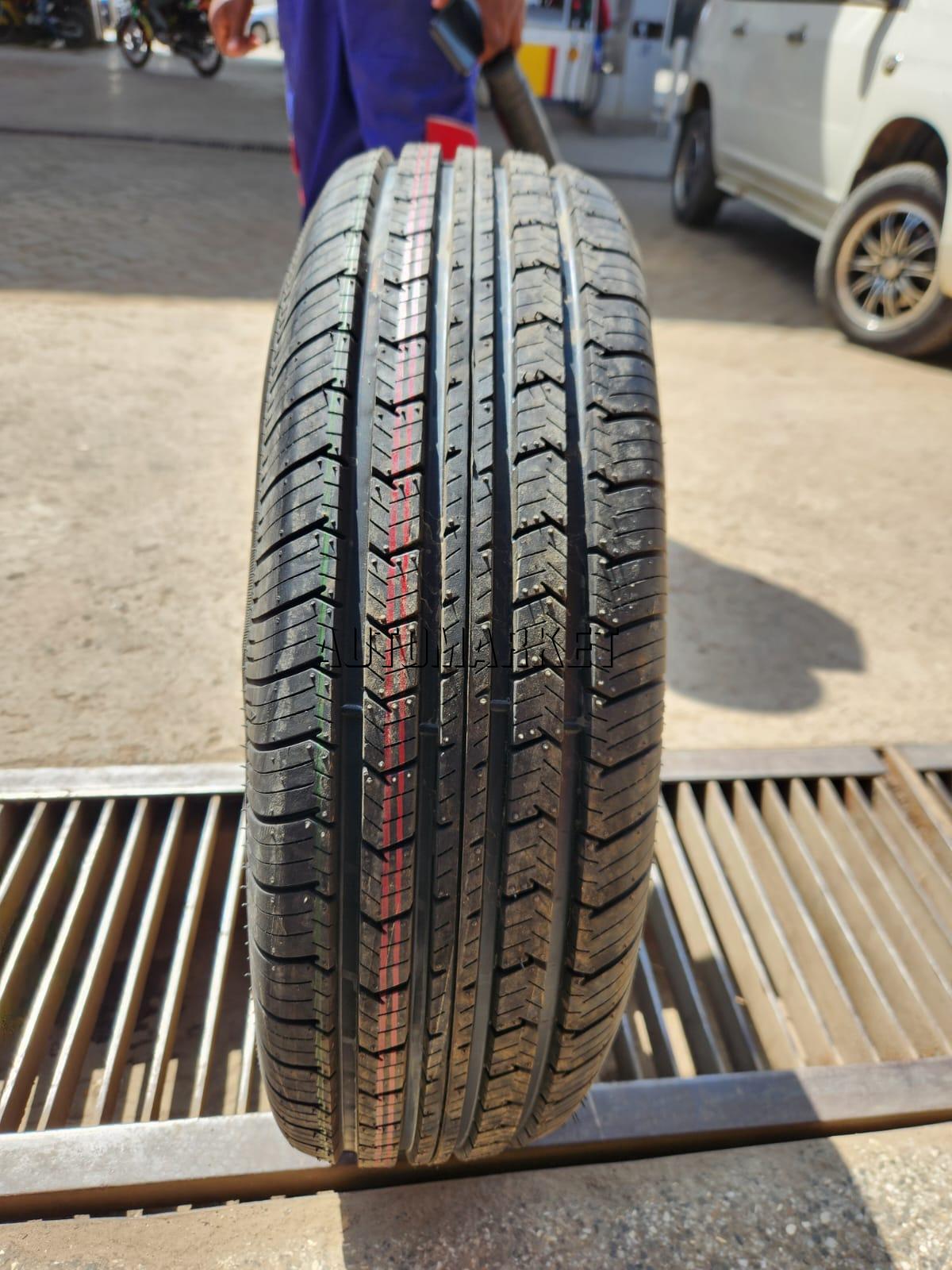 185/70R13 ONYX Passenger Tyre