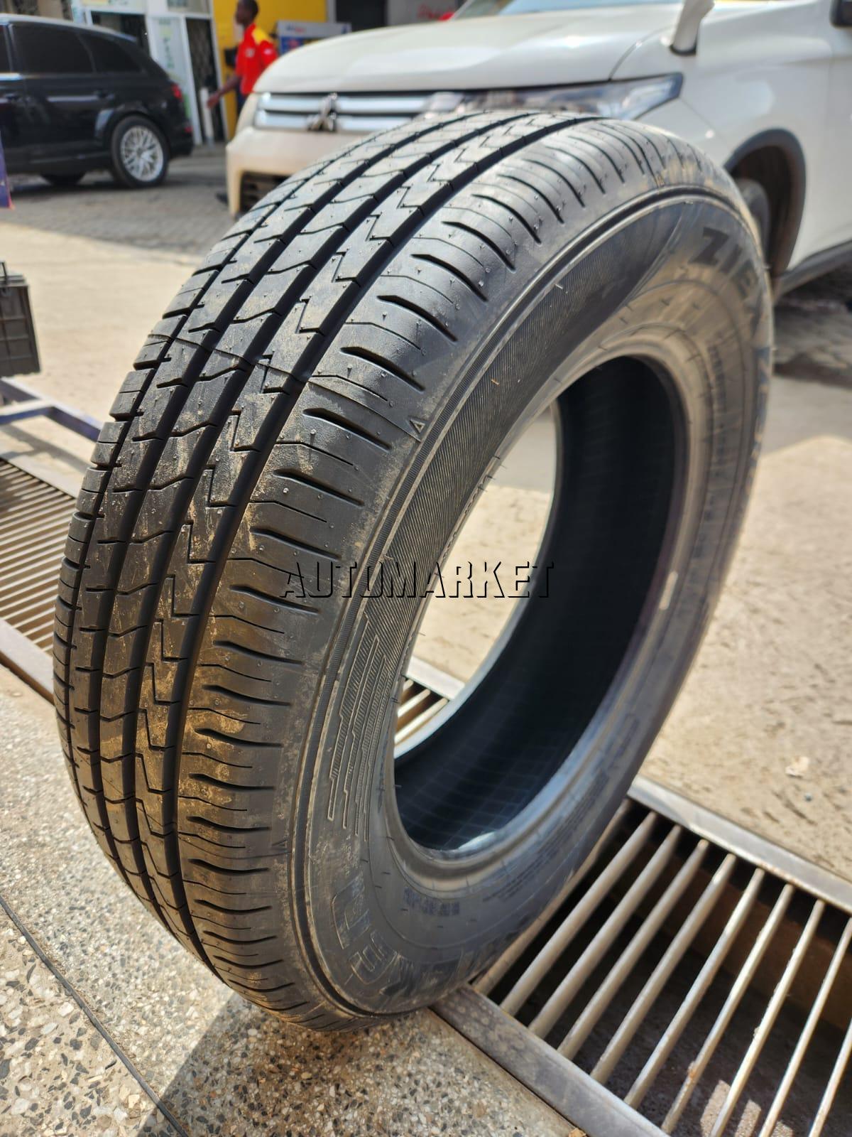 225/65R17 Falken Passenger Tyre