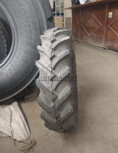 7.00-12 MRL agricultural tractor tyre with rib tread pattern