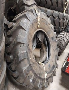 14.00-24 Advance G2 16PR industrial tyre from China with grader traction tread for construction and road grading equipment.