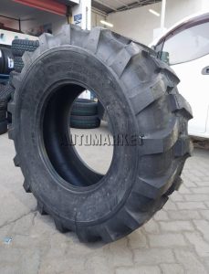 16.9-24 Speedways 12 ply industrial tyre from India for backhoe loaders and tractors