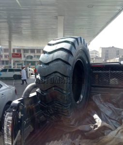 17.5-25 Roadlion 24 ply E3/L3 industrial tyre from China for loaders and graders