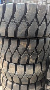 300-15 NHS forklift tyre for industrial material handling equipment