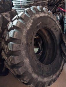 17.5-25 Apollo 20 ply industrial tyre from India for loaders and graders
