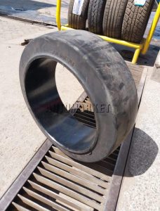 21x7x15 Solideal solid forklift tyre for industrial material handling