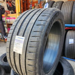295/40ZR19 Michelin Passenger Tyre