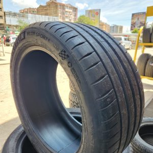 295/40ZR19 Michelin Passenger Tyre