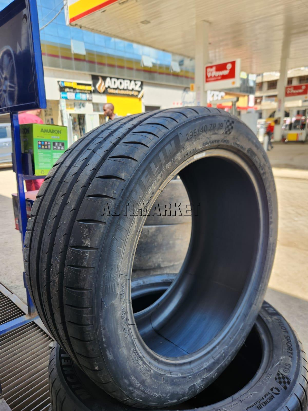 295/40ZR19 Michelin Passenger Tyre