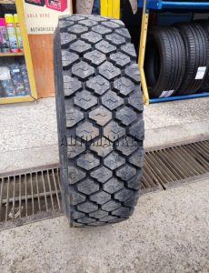 265/70R19.5 BOTO drive truck tyre from China