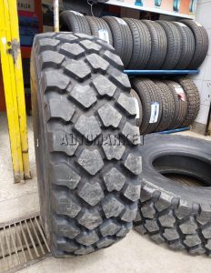 365/85R20 Michelin heavy duty truck tyre for on and off road use