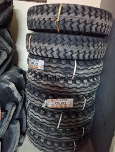 7.50-16 Vikrant truck tyre for light commercial vehicles