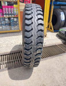 7.50R16 LT LingLong truck tyre for light commercial vehicles