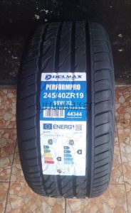 245/40ZR19 Delmax high performance passenger car tyre for sedans in Kenya