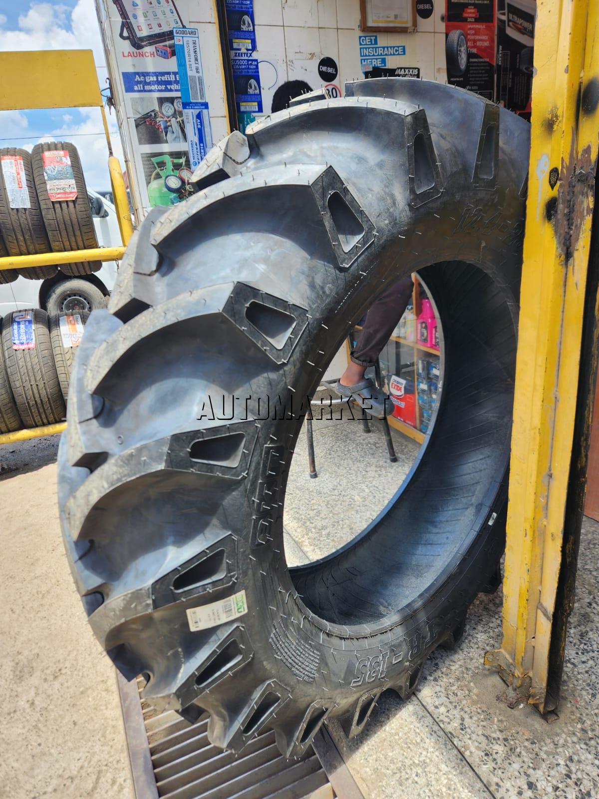 12.4-28 BKT Agricultural Tractor Tyre – 8 Ply