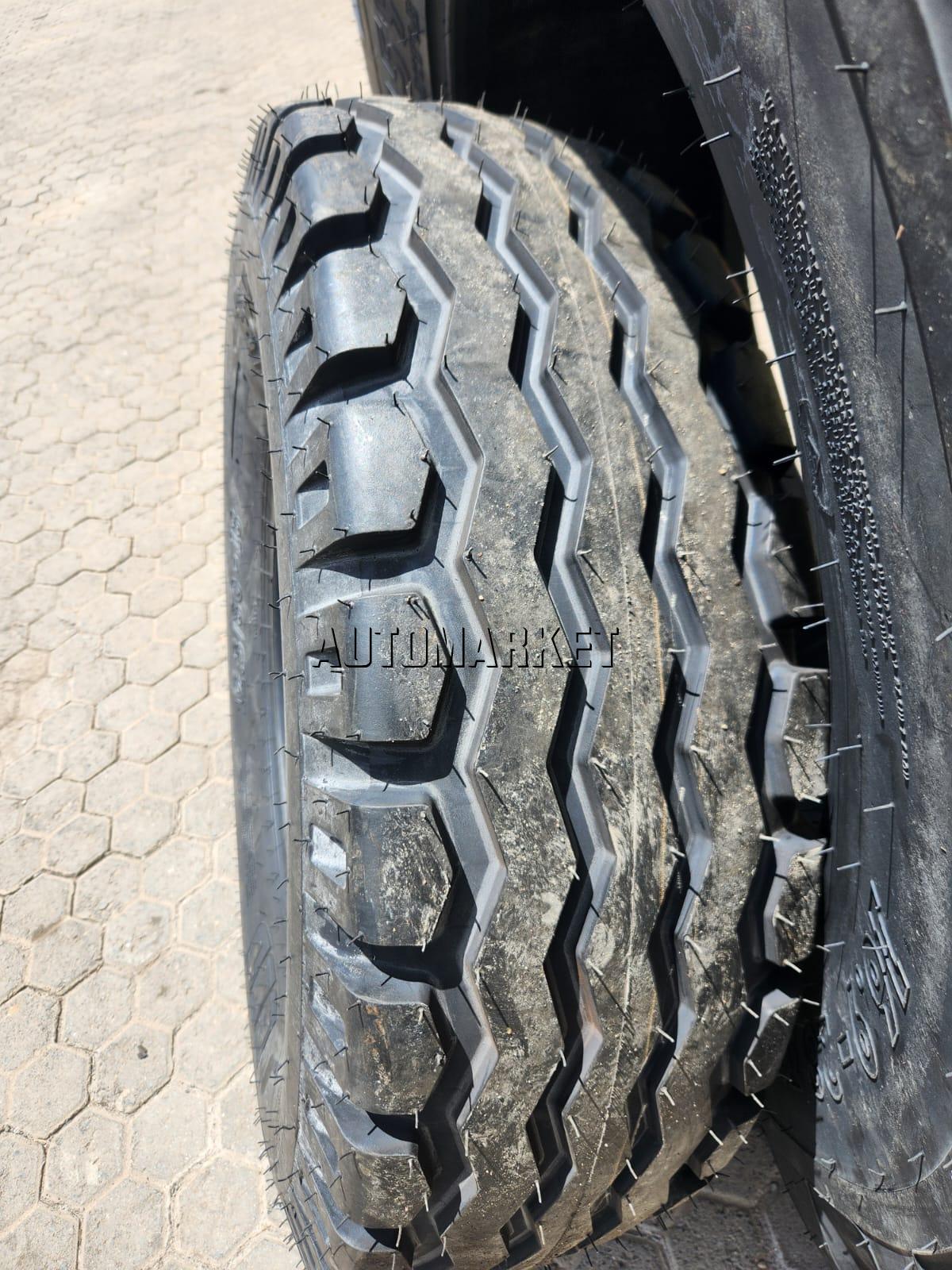 12.5/80-18 BKT Industrial Tyre – 14 Ply