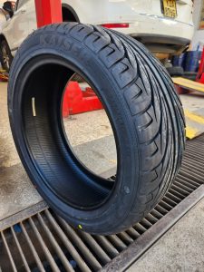 225/45R17 Kenda KR20 tyre Kenya performance sports car tyre