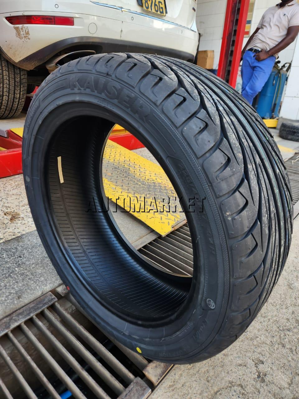 225/45R17 Kenda KR20 Performance Tyre in Kenya