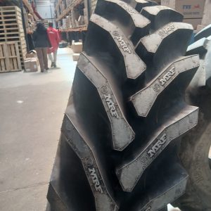 16.9-30 MRF 12PR tractor tyre Kenya agricultural rear tyre