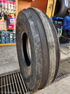 10.00-16 Speedways tractor tyre Kenya front agricultural tyre