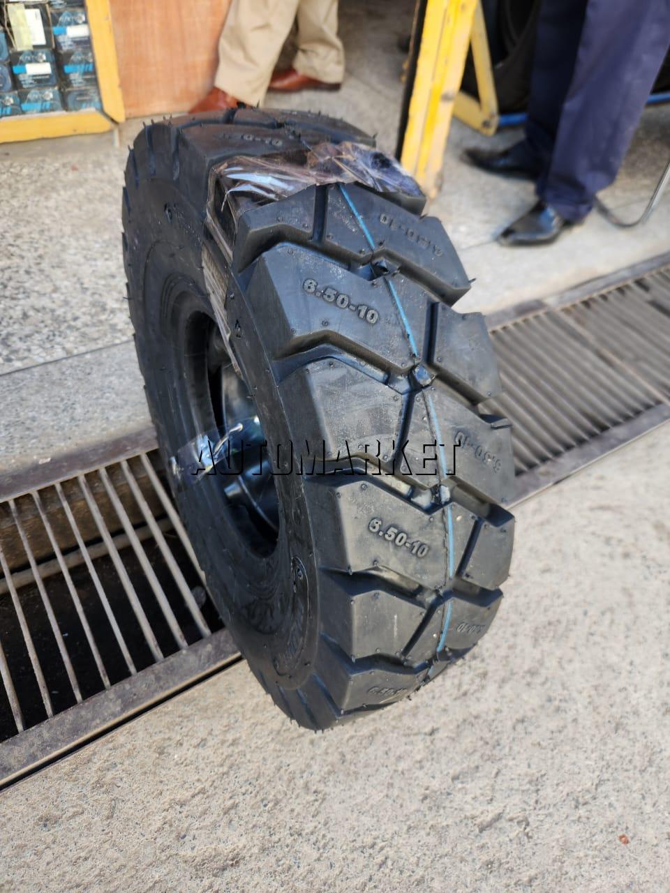 6.50-10 10PR Roadhiker Forklift Tyre (Tube Type) in Kenya